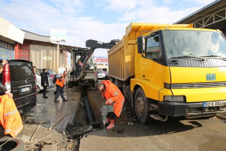 Altınordu’da Alt Yapıya Neşter