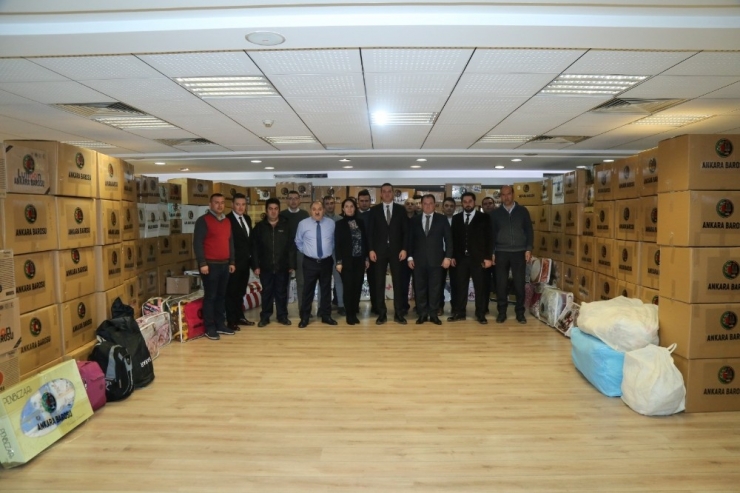 Ankara Barosu’ndan Elazığ Ve Malatya’daki Depremzedelere 3 Kamyon Dolusu Yardım