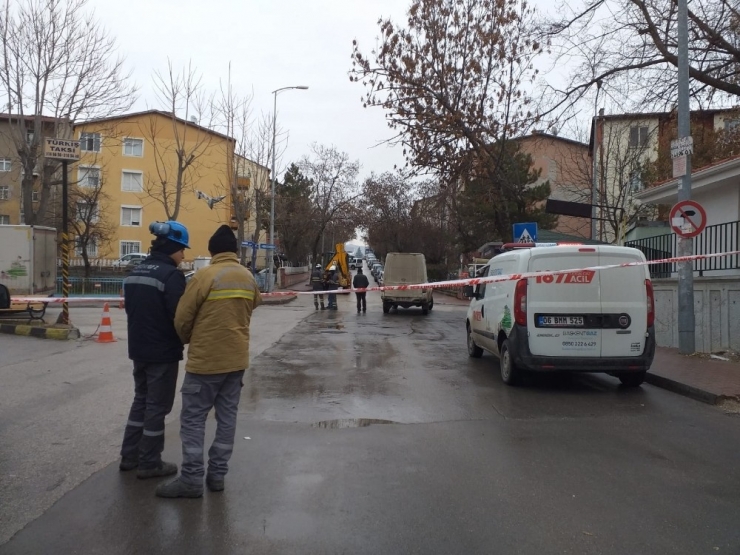 Başkent’te Doğalgaz Sızıntısı Korkuttu