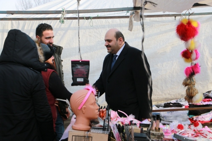 Başkan Orhan; Semt Pazarında