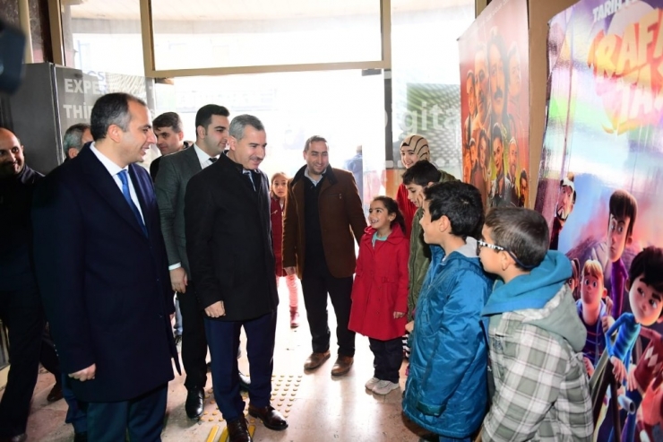 Başkan Güder, Depremzedeleri Yalnız Bırakmadı