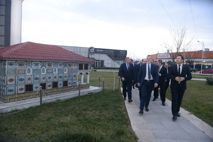 Burkay: “Bursa, En Yüksek Dış Ticaret Fazlası Veren Kent Kimliğini Koruyor”