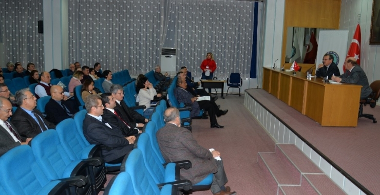 Üniversite-sanayi İş Birliğini Artıracak Fikirler Paylaşıldı