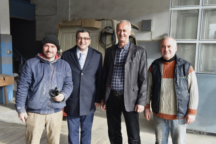 Başkan Öz, Sanayi Esnafını Ziyaret Etti