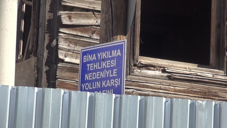 Edirne’de Metruk Binalar Tehlike Saçıyor