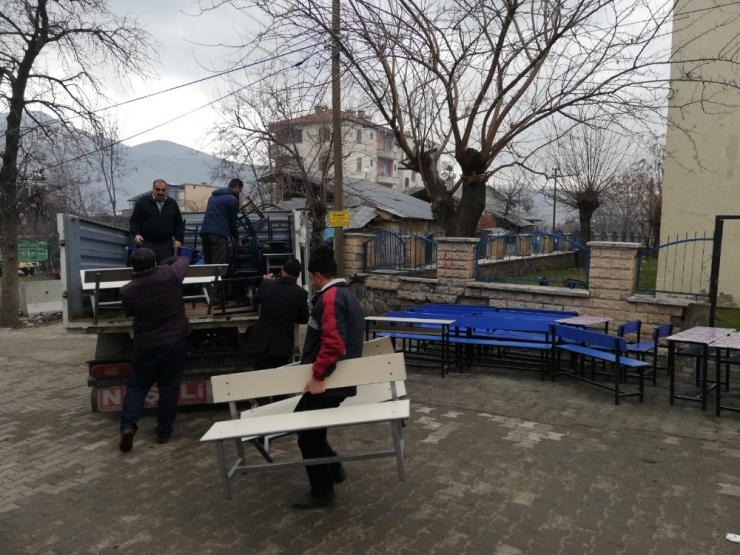 Elazığ’da 266 Öğrencinin Eğitim Gördüğü Ağır Hasarlı Okul Boşaltıldı