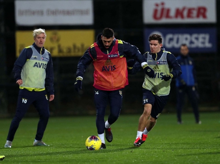 Hasan Ali Kaldırım Takımla Çalıştı