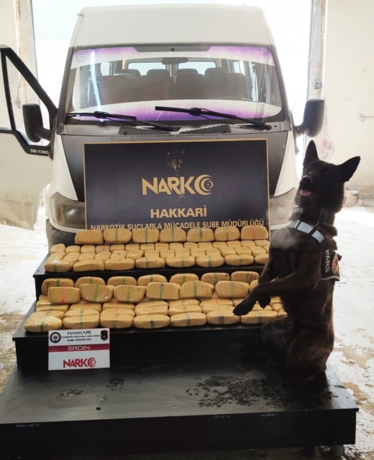 Narkotik Köpeği Pars Uyuşturucu Tacirlerine Geçit Vermedi