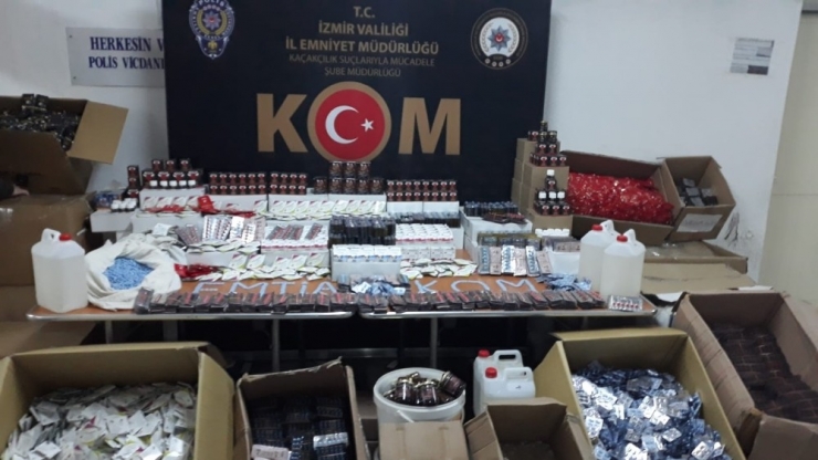 İzmir’de Son Yılların En Büyük Cinsel İçerikli Kaçak Ürün Operasyonu