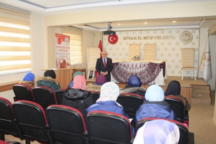 Müftülük Kampı Verimli Geçti