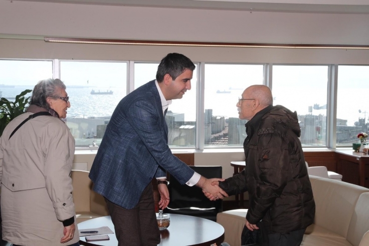 Başkan Gökhan Yüksel Halk Gününde Vatandaşları Dinledi