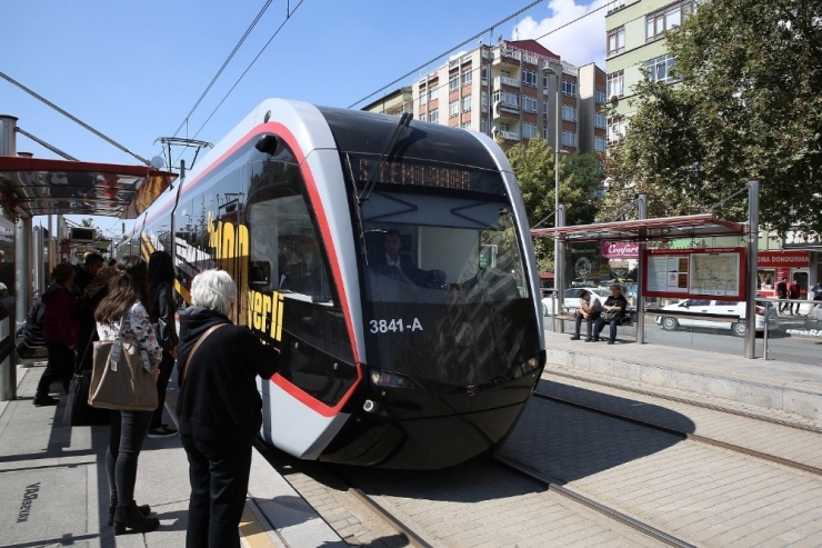 Büyükşehir 135 Milyon Kişi Taşıdı