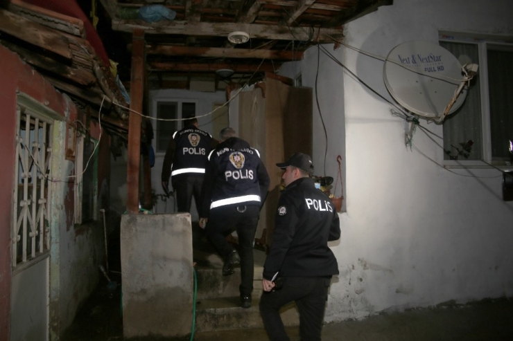 Kocaeli’de Aranması Olan 34 Kişi Operasyonla Yakalandı