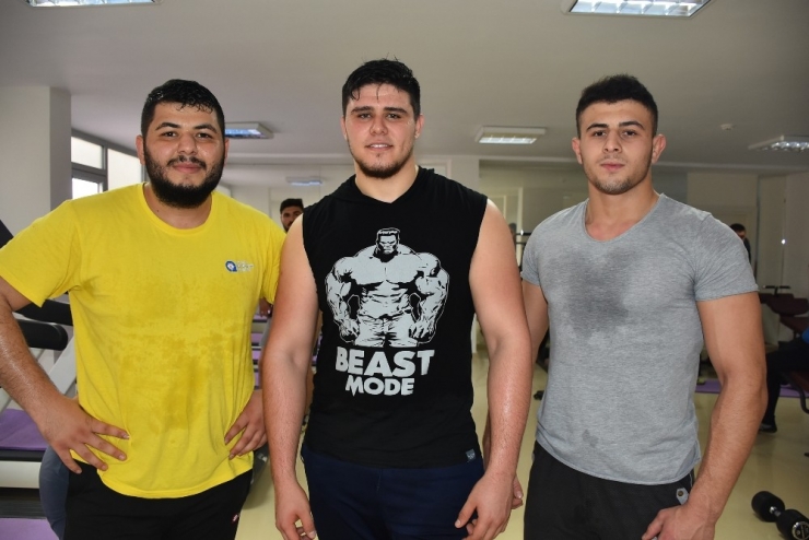 Kumlucalı Güreşçiler 4x4 Başarı Hedefliyor