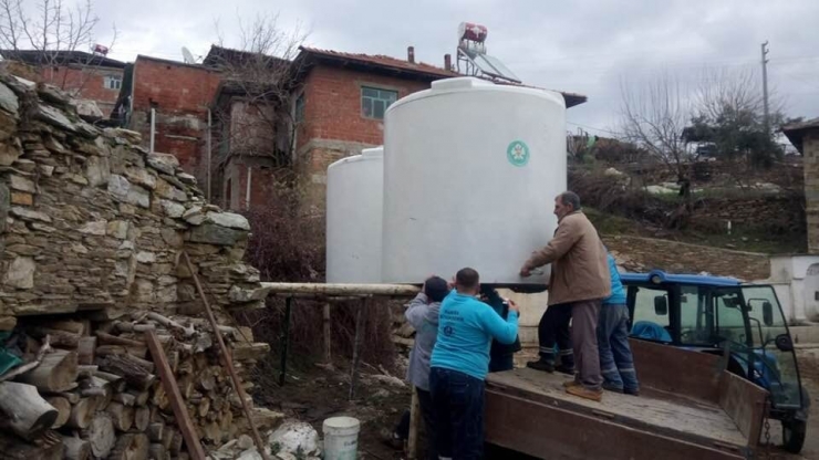 Büyükşehirden Çiftçilere Su Deposu Desteği