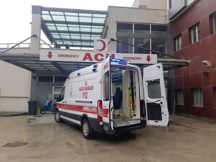 İnşaat Halindeki Binanın Asansör Boşluğuna Düştü Ağır Yaralandı