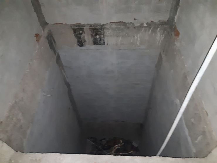 İnşaat Halindeki Binanın Asansör Boşluğuna Düştü Ağır Yaralandı