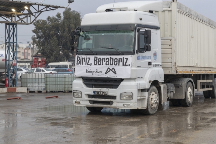 Mersin Büyükşehir Belediyesinin Elazığ’a Yardımları Sürüyor