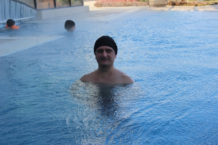 Eksi 10 Derecede Termal Havuz Keyfi