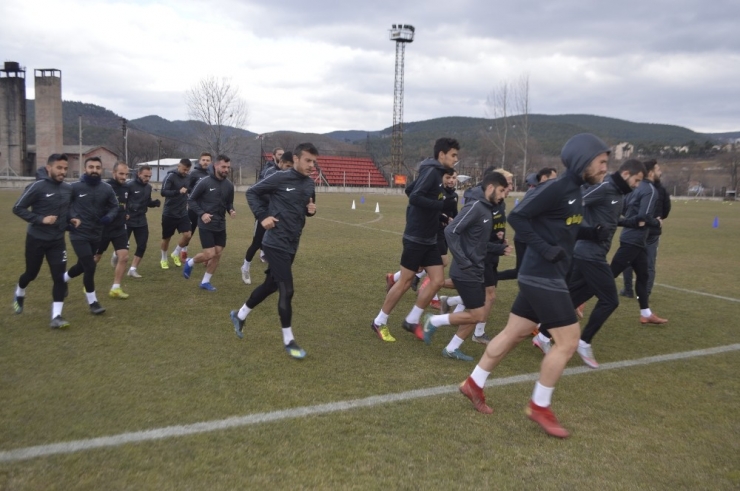 Tki Tavşanlı Linyitspor, Yenişehir Belediyespor Deplasmanına Hazırlanıyor