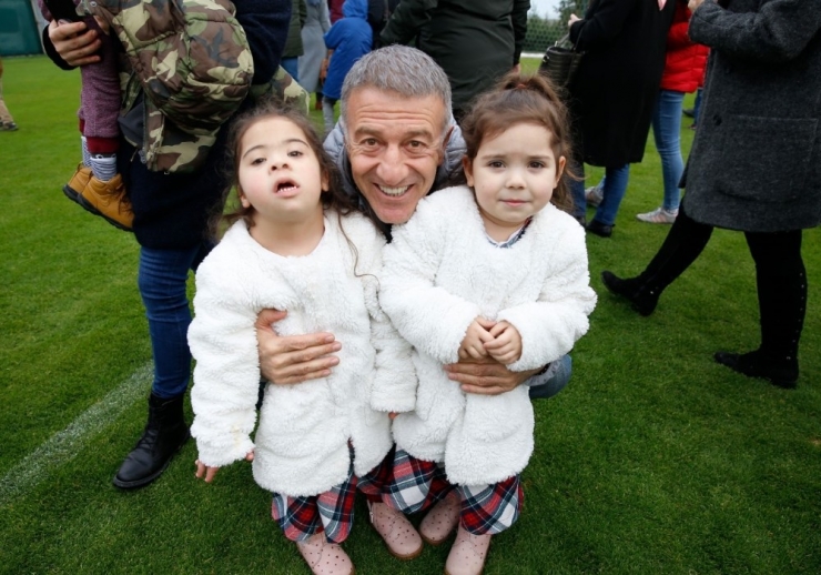 Trabzonspor, Fenerbahçe Maçı Hazırlıklarına Bir Günlük İznin Ardından Başladı