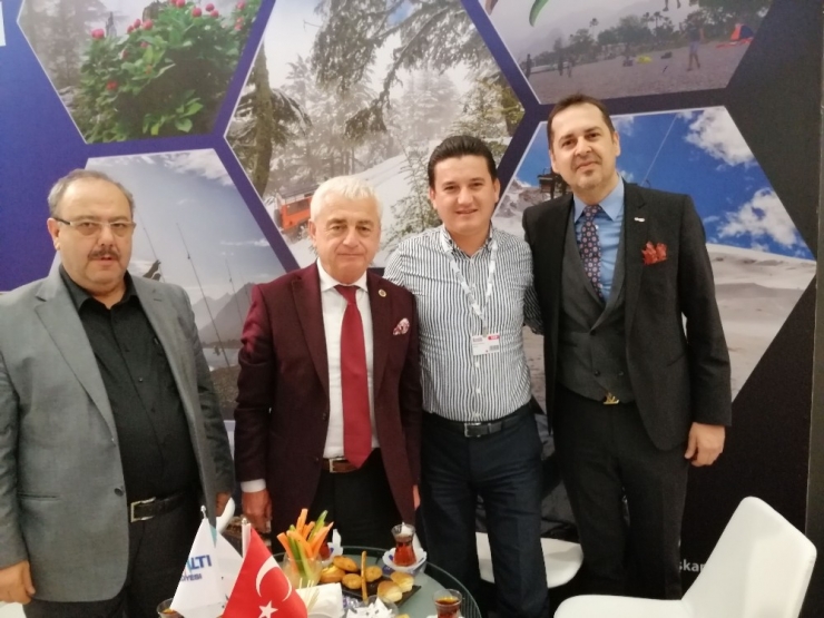 Türsab Batı Antalya Başkanlığı Emitt Fuarında