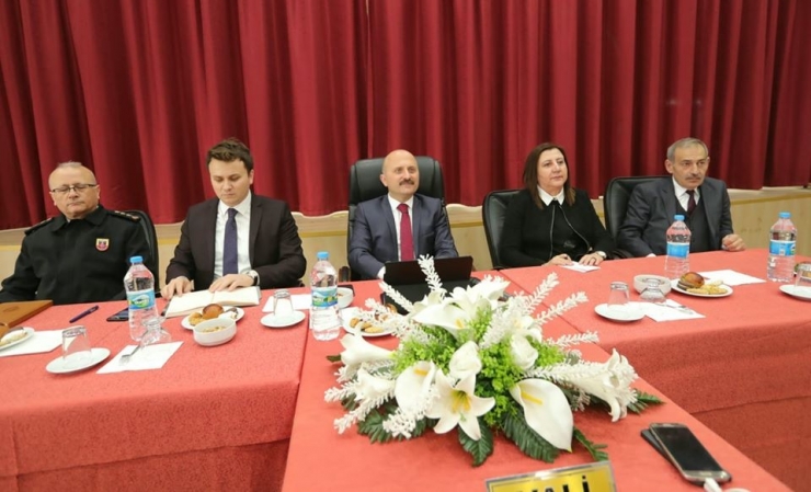 Muhtarlar Toplantılarıyla Sorunlara Yerinde Tespit Ve Çözüm