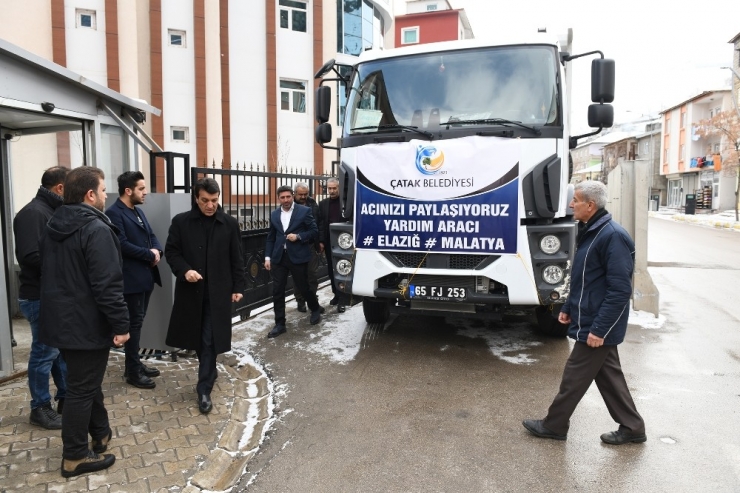 Çatak Belediyesinin Yardım Tırı Yola Çıktı