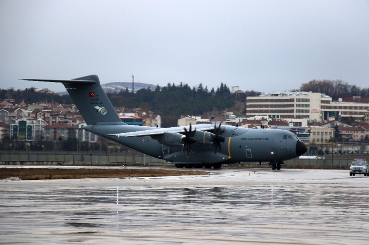Çin’de Bulunan 49 Kişi Türkiye’ye Getiriliyor