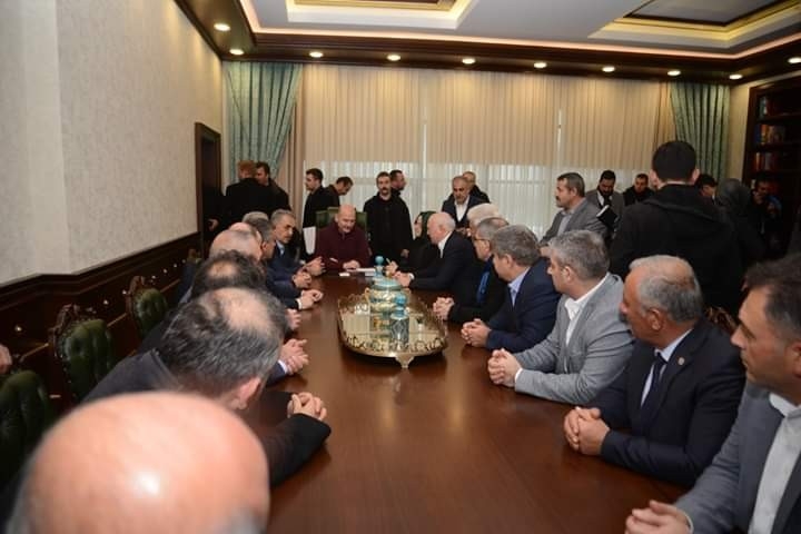 Başkan Şahan Depremzedelerle Bir Araya Geldi