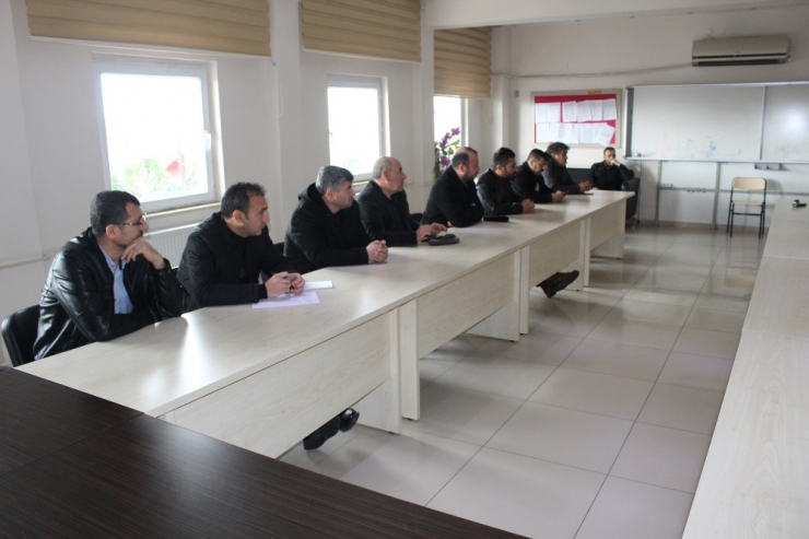 Eğitim Bölgesi Müdürler Kurulu Değerlendirme Toplantısı Yapıldı