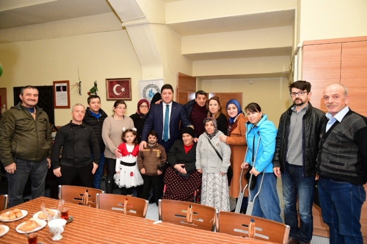 Başkandan Engellilere Gönül Köprüsü