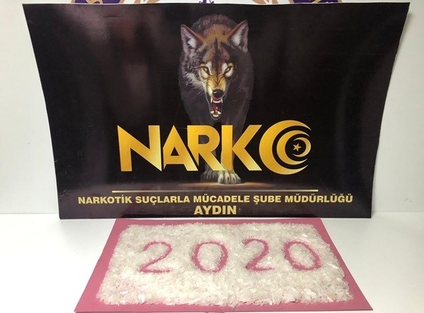 Narkotik Polisi Uyuşturucu Tacirlerini Yakaladı