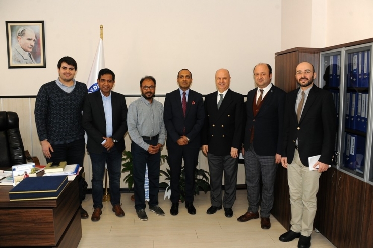 Bangladeş İstanbul Başkonsolosu’ndan Adü’ye Ziyaret