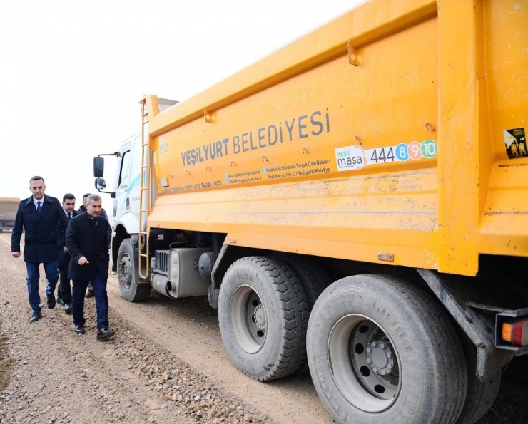 Başkan Çınar, Yol Çalışmalarını İnceledi