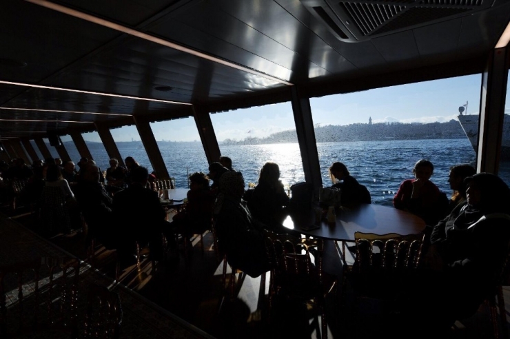 Başkan Yıldız, Eğitimcilerle Boğaz Turu Yaptı