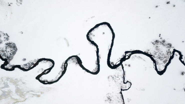 Kar Altındaki Menderesler Görsel Şölen Sunuyor