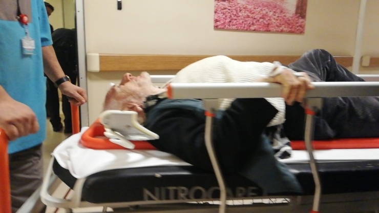 Yaşlı Adam Ölümden Döndü