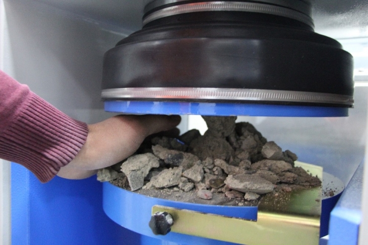 Deprem Bölgesinde, Riskli Binalar Molab İle Tespit Ediliyor