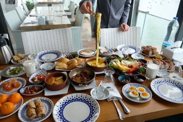 Kahvaltı Tartışmasına Restoranlar Da Dâhil Oldu