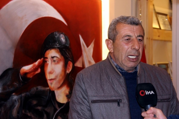 Şehit Cennet Yiğit’in Ailesi Devletten Aldıkları Evi Depremzedeler İçin Kızılay’a Bağışladı