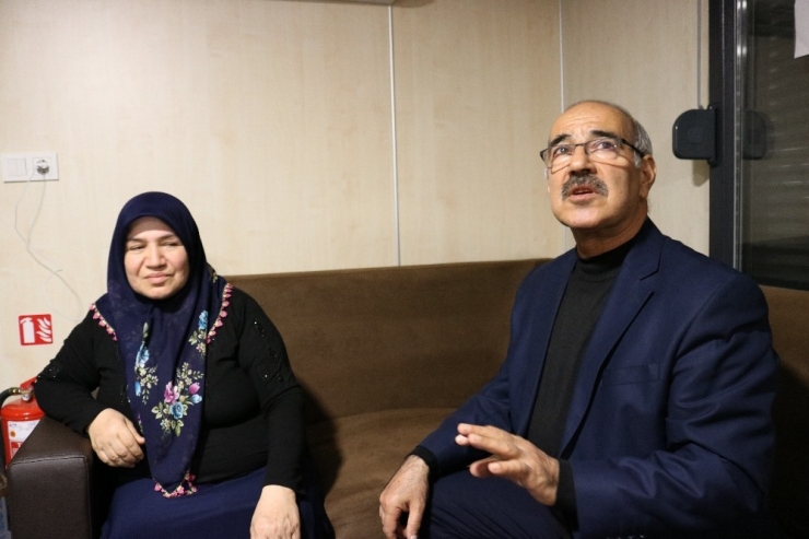 Depremzedelerin Gündüz Vakti Vagonlarda Yaşamları