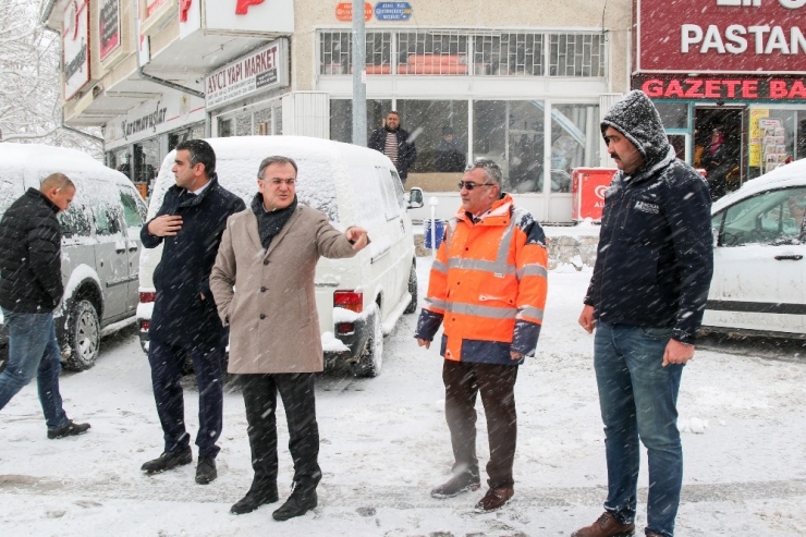 Hacılar Beyaza Büründü
