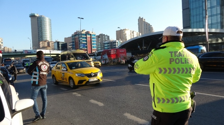 İstanbul’da Çakar Lamba Uygulaması