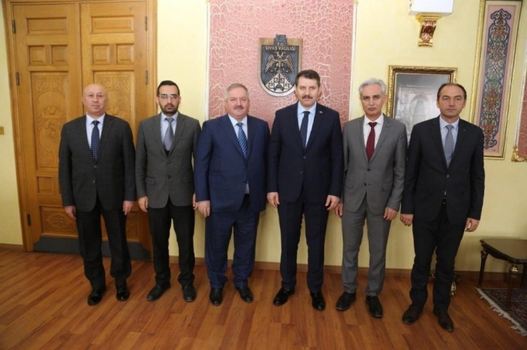 Kayseri Osb Yönetiminden Sivas Valiliği Ve Gemerek Kaymakamlığını Ziyaret