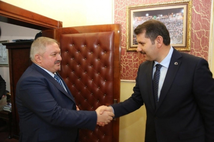 Kayseri Osb Yönetiminden Sivas Valiliği Ve Gemerek Kaymakamlığını Ziyaret