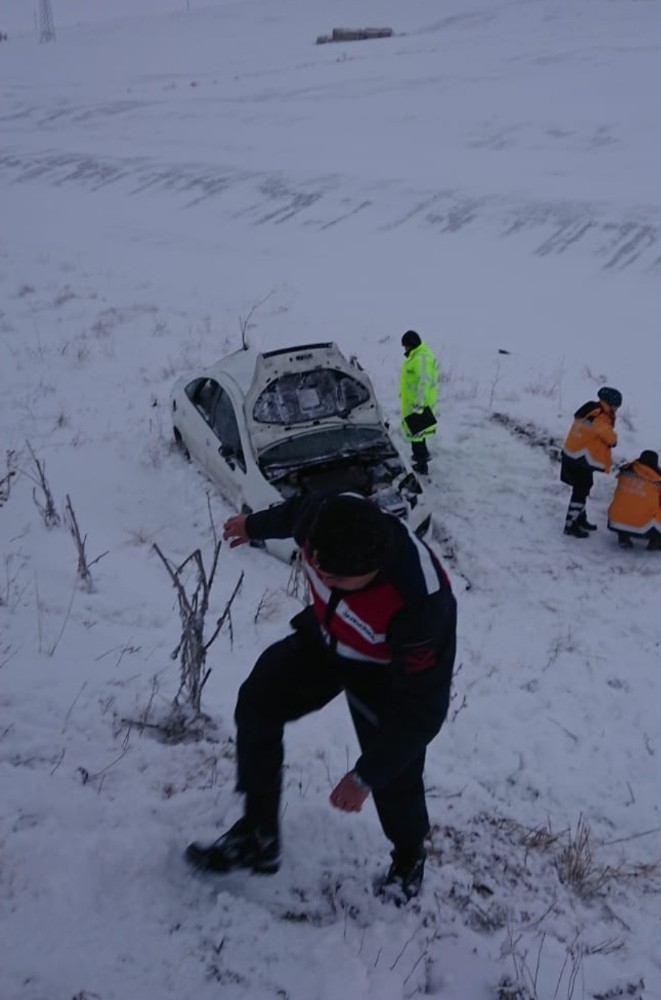 7 Yaşındaki Çocuk Trafik Kazasında Hayatını Kaybetti