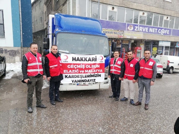 Hakkari’den Elazığ Ve Malatya’ya Yardım Eli