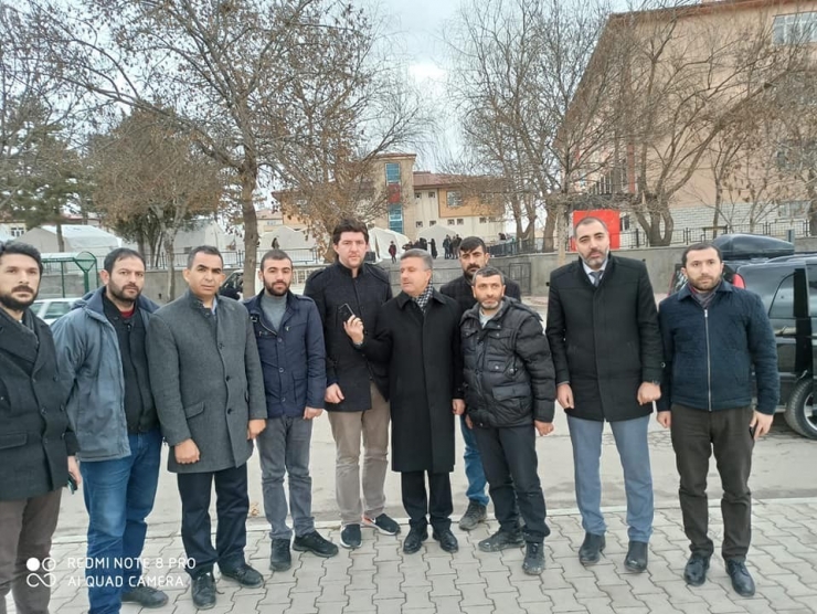 Kütahya Ak Parti’den Deprem Bölgesine Yardım