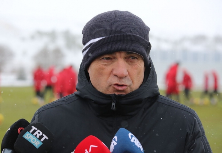 Çalımbay’dan Maç Saatine Tepki